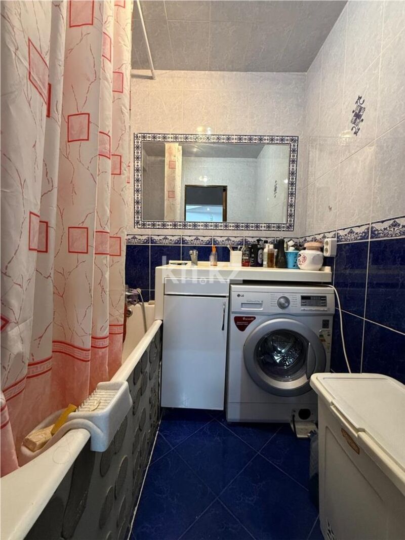 Продажа 3-комнатной квартиры, 65 м² - Продажа трехкомнатных квартир на Юго-Востоке Караганды - страница 15 фото 12 из 15