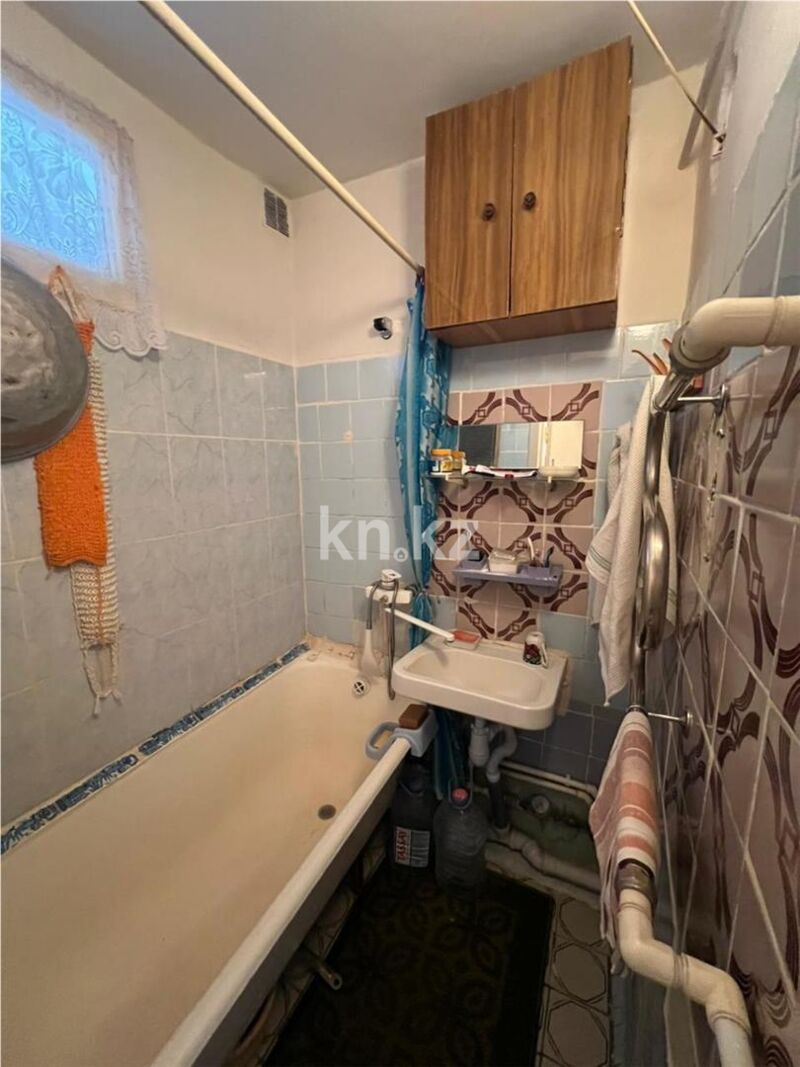 Продажа 2-комнатной квартиры, 44 м² - Продажа двухкомнатных квартир на Юго-Востоке Караганды - страница 25 фото 8 из 12