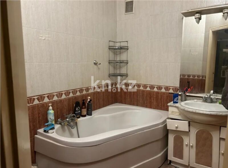 Продажа 4-комнатной квартиры, 82 м² - Продажа четырехкомнатных квартир в Медеуском р-не Алматы - страница 4 фото 4 из 4