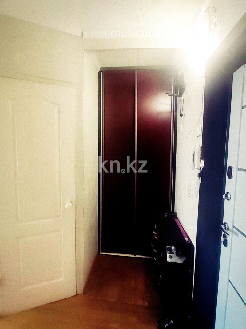 Продажа 1-комнатной квартиры, 31 м² - Продажа однокомнатных квартир в панельном доме в Караганде - страница 3 фото 4 из 7