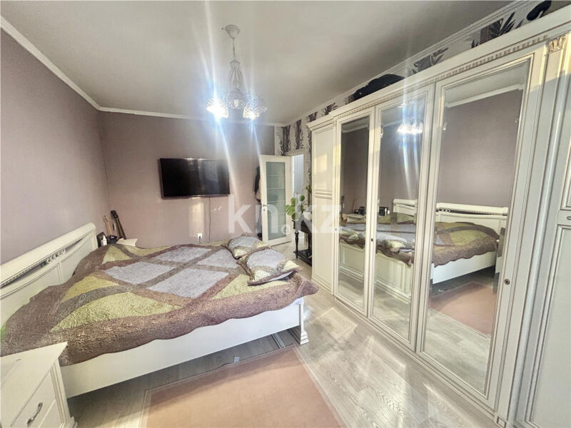 Продажа 3-комнатной квартиры, 80 м² - Продажа квартир в блочном доме в Караганде - страница 3 фото 6 из 19