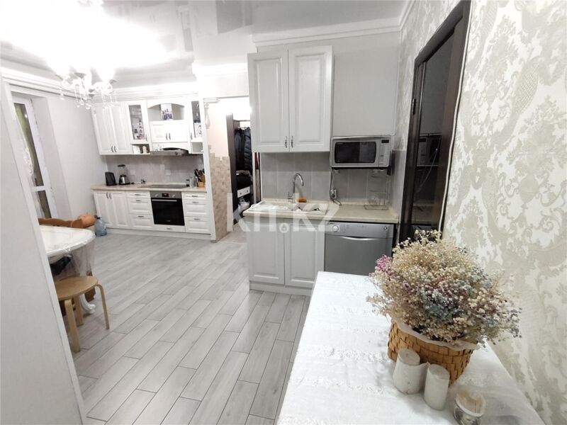 Продажа 3-комнатной квартиры, 77 м² - Продажа квартир в монолитно-каркасном доме в Караганде - страница 2 фото 4 из 18