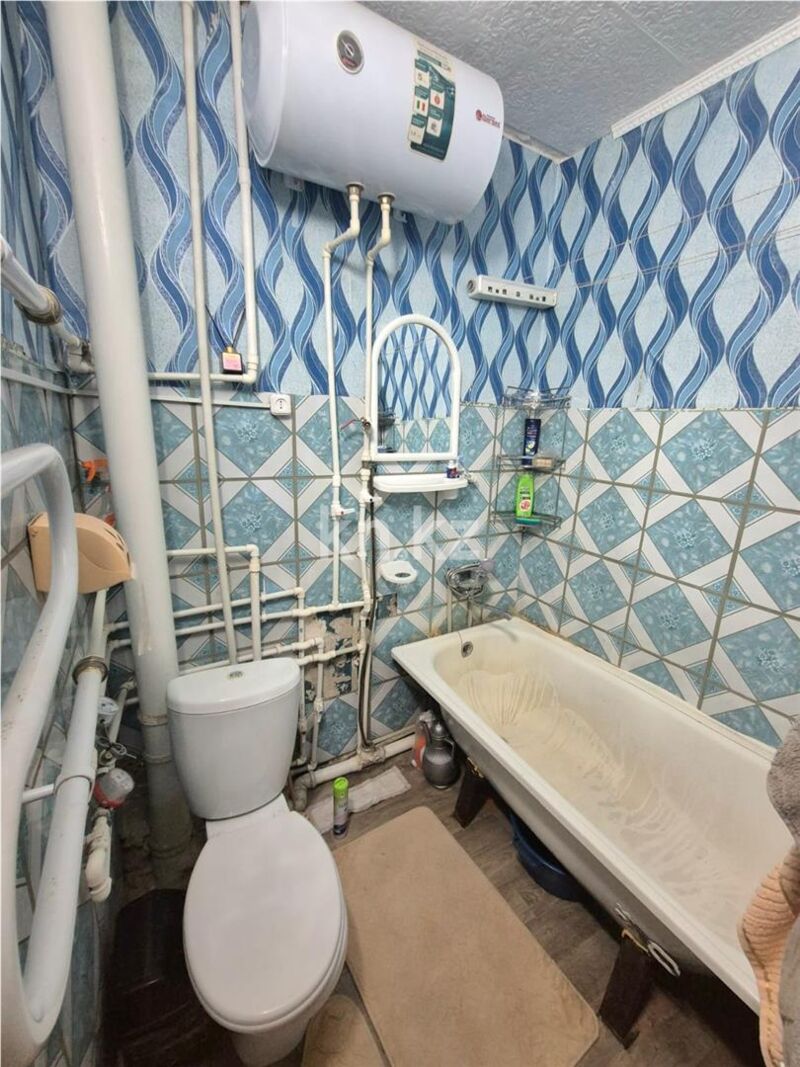 Продажа 2-комнатной квартиры, 43 м² - Продажа двухкомнатных квартир в панельном доме в Темиртау - страница 10 фото 9 из 14