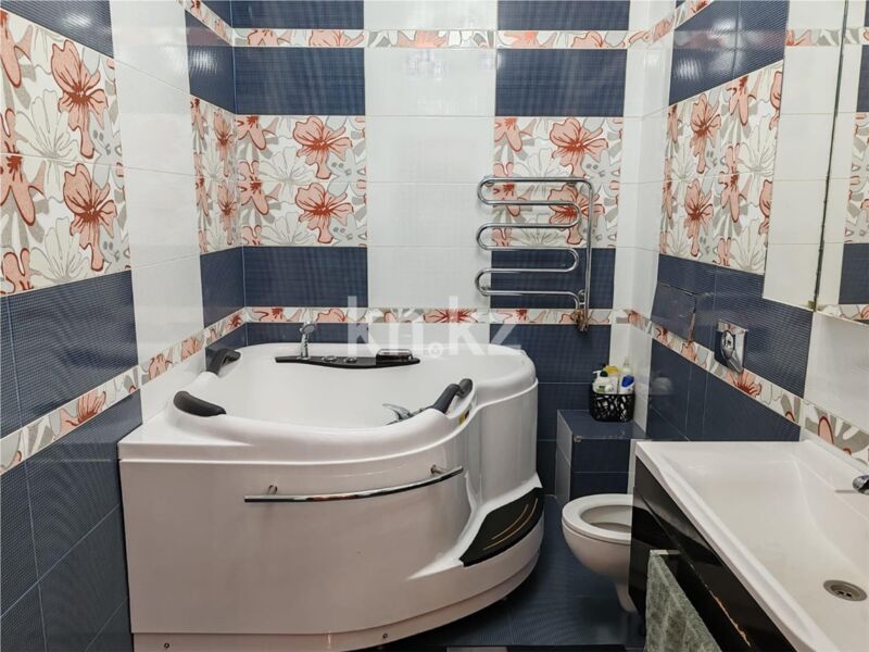 Продажа 2-комнатной квартиры, 58 м² - Продажа двухкомнатных квартир на Юго-Востоке Караганды - страница 13 фото 4 из 19