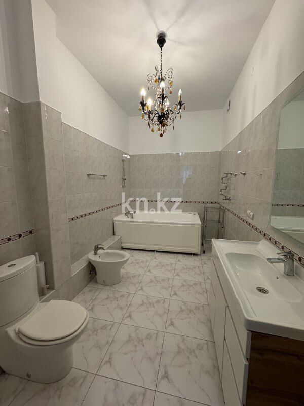 Продажа 7-комнатной квартиры, 385 м² - Продажа пятикомнатных и более квартир в Алматы - страница 4 фото 17 из 40