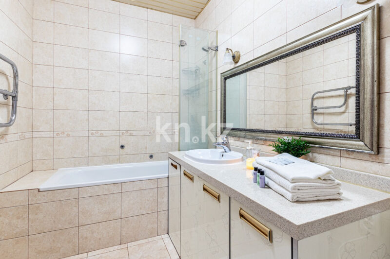 Аренда 3-комнатной квартиры посуточно, 130 м² - Аренда квартир посуточно в р-не Есиль Астаны фото 37 из 37