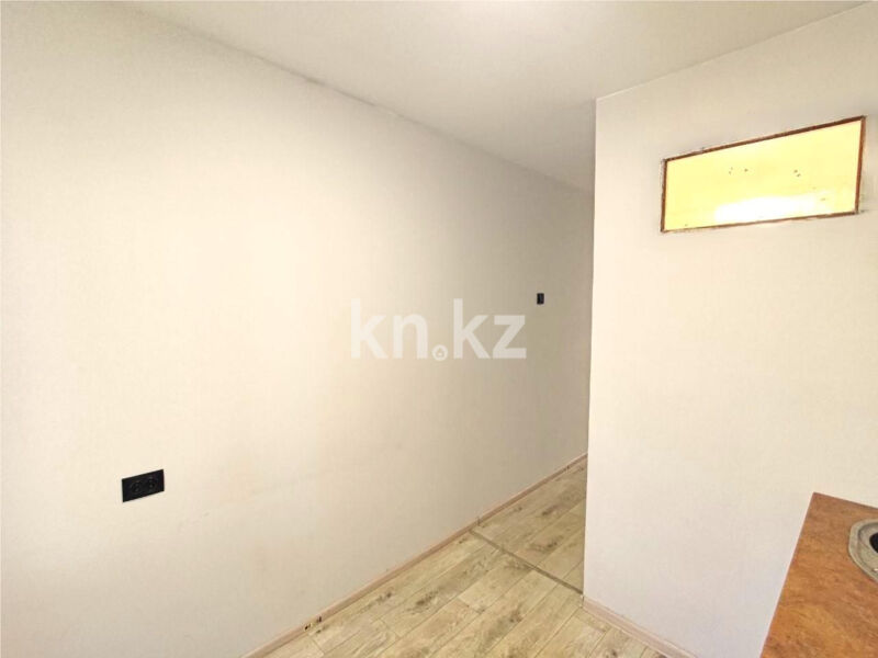 Продажа 3-комнатной квартиры, 62 м² - Продажа квартир в панельном доме в Караганде фото 11 из 14