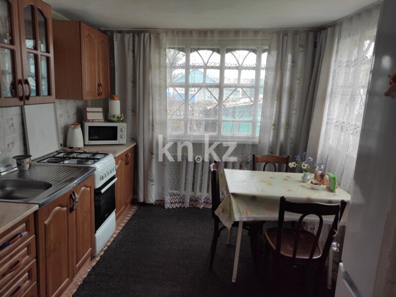 Продажа 4-комнатного дома, 75 м² - Продажа домов, коттеджей в Караганде - страница 4 фото 5 из 6