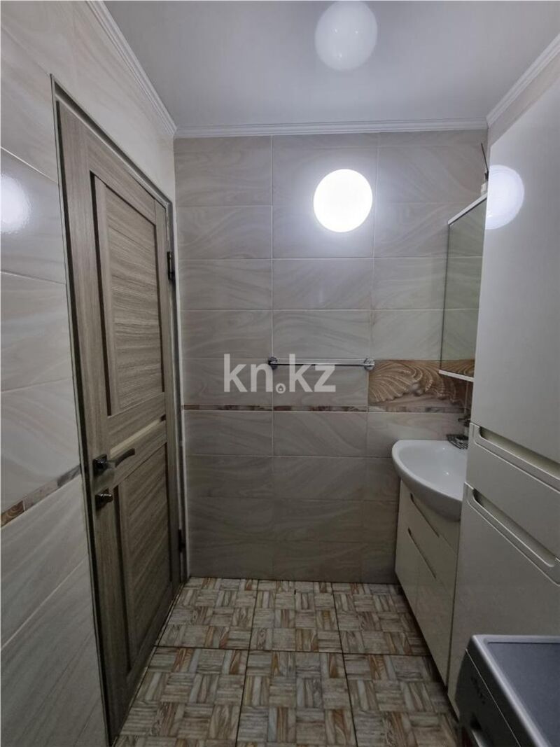 Продажа 4-комнатной квартиры, 90 м² - Продажа четырехкомнатных квартир в кирпичном доме в Караганде - страница 4 фото 11 из 20