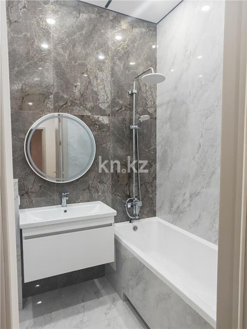 Продажа 2-комнатной квартиры, 58 м² - Продажа двухкомнатных квартир в Караганде - страница 2 фото 8 из 16