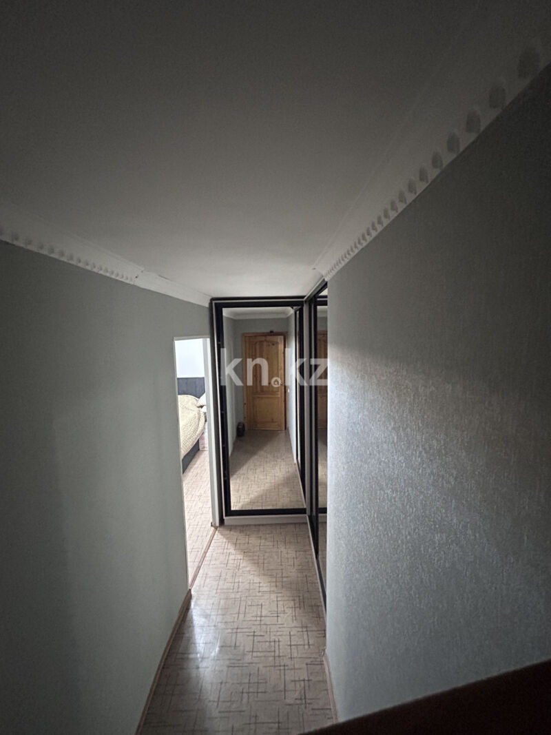 Продажа 4-комнатной квартиры, 80 м² - Продажа четырехкомнатных квартир в Караганде - страница 2 фото 11 из 13