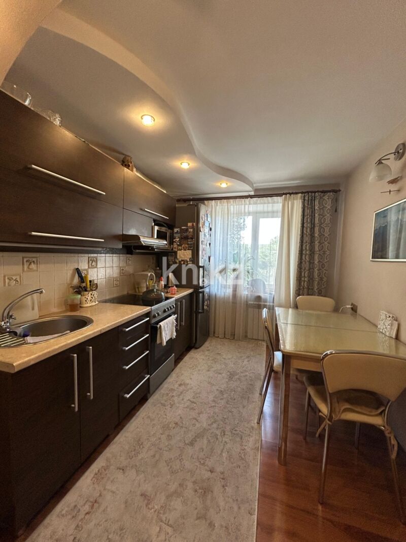 Продажа 3-комнатной квартиры, 68 м² - Продажа жилой и коммерческой недвижимости в Усть-Каменогорске фото 12 из 21