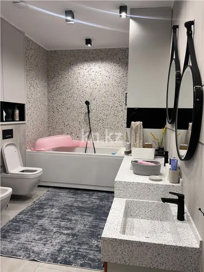 Продажа 6-комнатной квартиры, 300 м² - Продажа пятикомнатных и более квартир в монолитно-каркасном доме в Алматы фото 6 из 9
