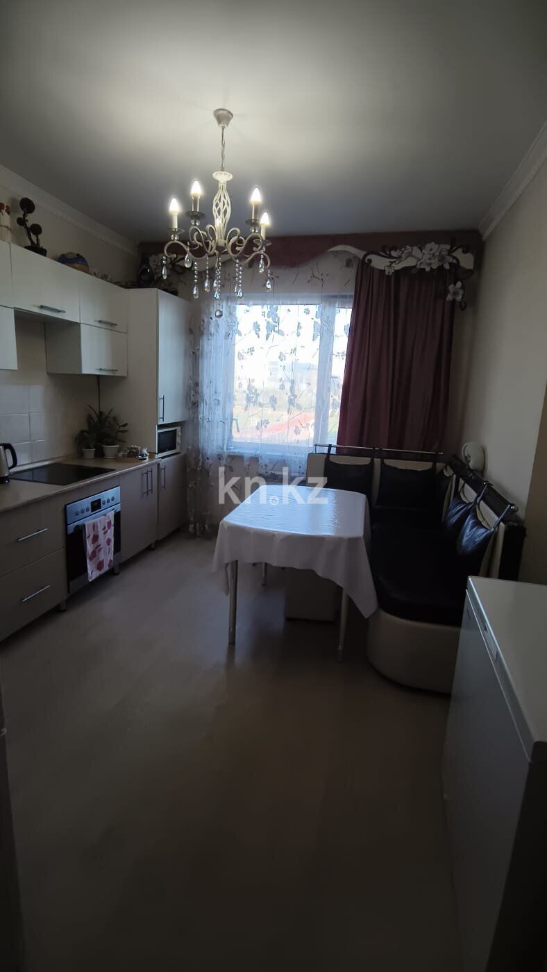 Аренда 2-комнатной квартиры, 65 м² - Аренда двухкомнатных квартир помесячно в Караганде фото 3 из 6
