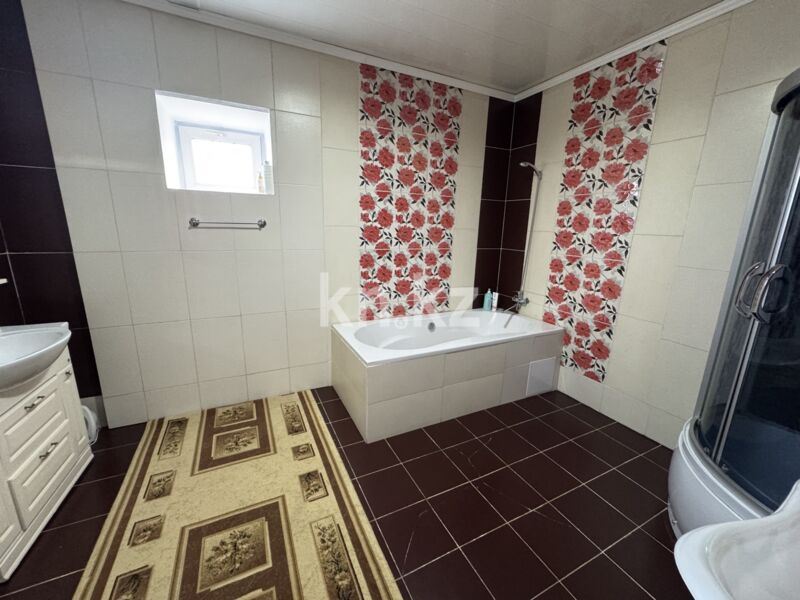 Продажа 6-комнатного дома, 338 м² - Продажа домов, коттеджей в Караганде - страница 7 фото 17 из 31