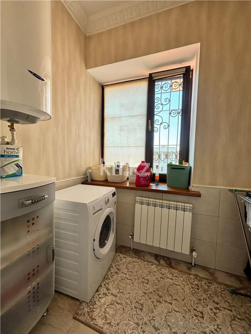 Продажа 9-комнатного дома, 375.7 м² - Продажа домов, коттеджей в Караганде - страница 3 фото 29 из 36