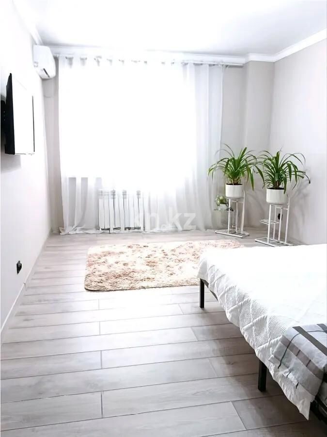 Продажа 1-комнатной квартиры, 40 м² - Продажа квартир в монолитно-каркасном доме в Караганде - страница 9 фото 1 из 4