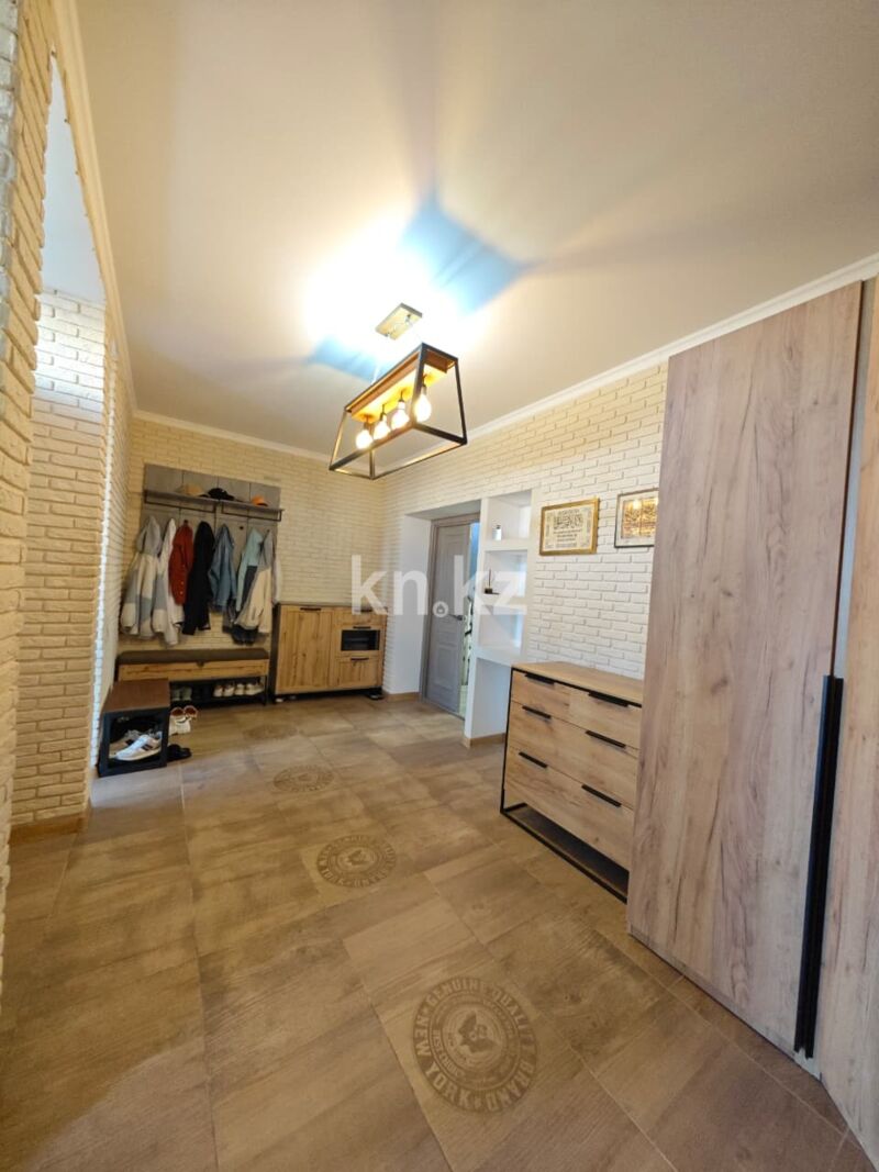 Продажа 7-комнатного дома, 450 м² - Продажа домов, коттеджей в Караганде - страница 2 фото 33 из 39