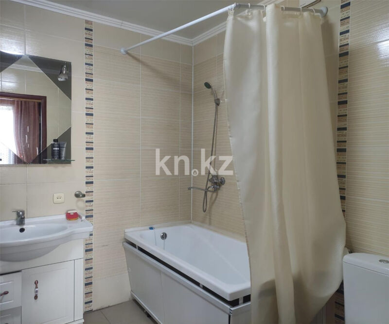 Продажа 4-комнатной квартиры, 147 м² - Продажа четырехкомнатных квартир в кирпичном доме в Караганде - страница 9 фото 7 из 14