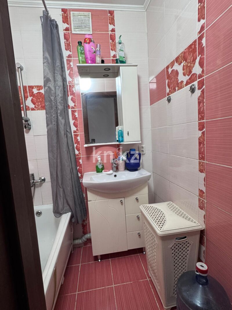Продажа 3-комнатной квартиры, 85 м² - Продажа квартир в районе Юго-Восток в Караганде фото 9 из 16