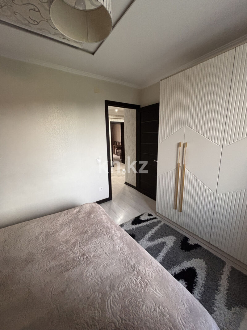 Продажа 4-комнатной квартиры, 73.9 м² - Продажа четырехкомнатных квартир в кирпичном доме в Караганде - страница 6 фото 9 из 24