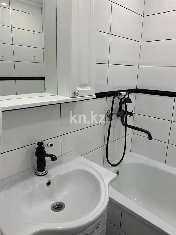 Продажа 2-комнатной квартиры, 56 м² - Продажа двухкомнатных квартир в панельном доме в Темиртау - страница 8 фото 11 из 18