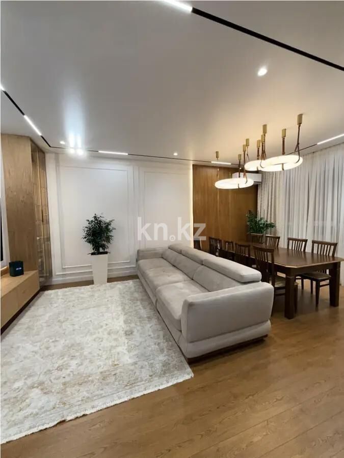 Продажа 8-комнатной квартиры, 225 м² - Продажа пятикомнатных и более квартир в кирпичном доме в Казахстане - страница 3 фото 1 из 2