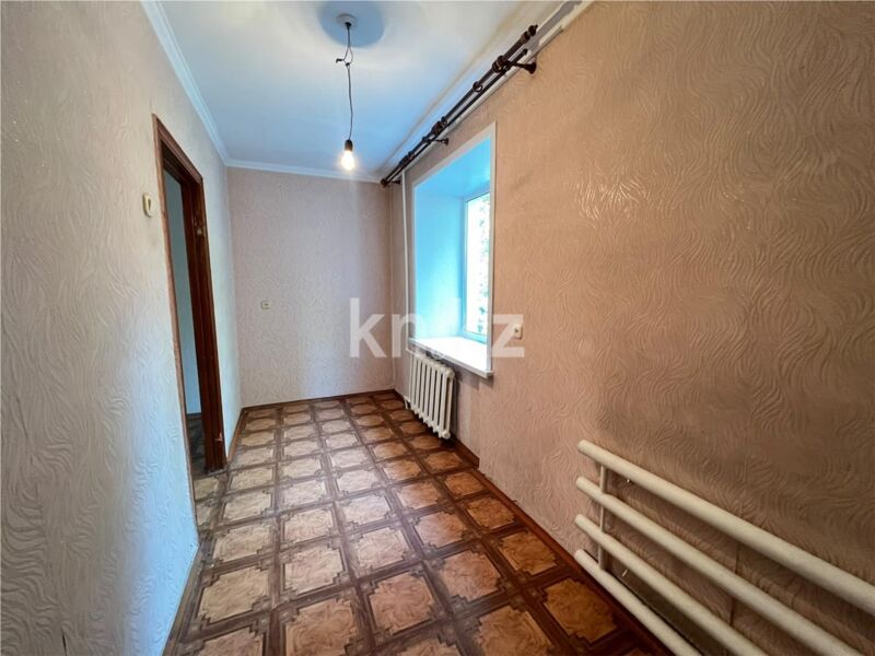 Продажа 3-комнатной квартиры, 57 м² - Продажа квартир в Михайловке Караганды - страница 3 фото 4 из 12