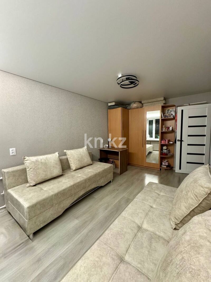 Продажа 4-комнатной квартиры, 78 м² - Продажа четырехкомнатных квартир в кирпичном доме в Караганде фото 2 из 4