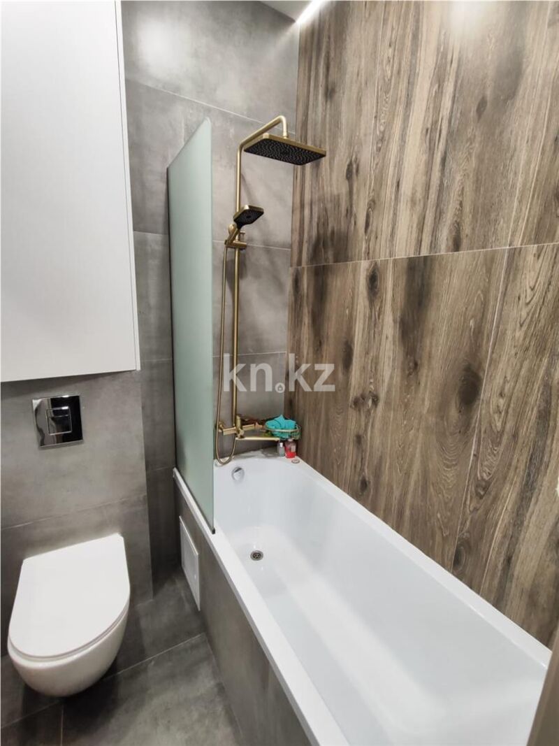 Продажа 3-комнатной квартиры, 89 м² - Продажа трехкомнатных квартир на Юго-Востоке Караганды - страница 19 фото 12 из 18