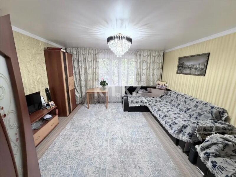 Продажа 3-комнатной квартиры, 72 м² - Продажа трехкомнатных квартир в Майкудуке Караганды - страница 10 фото 1 из 6