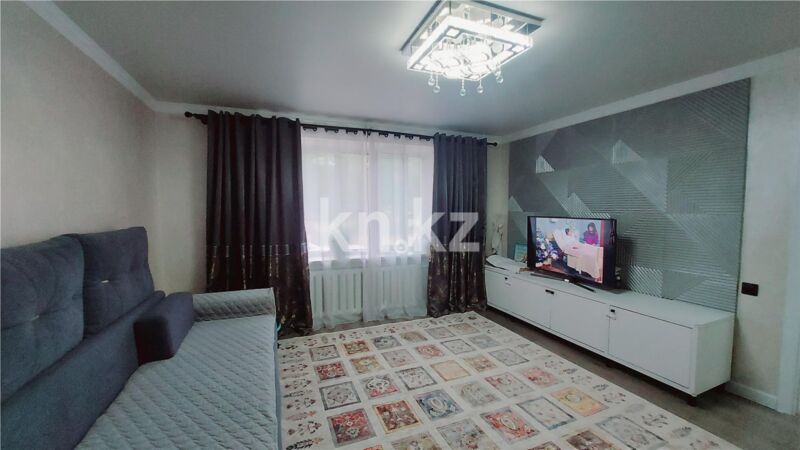 Продажа 3-комнатной квартиры, 64 м² - Продажа трехкомнатных квартир в Майкудуке Караганды - страница 8 фото 1 из 14