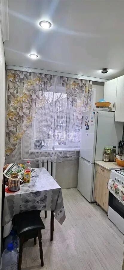 Продажа 3-комнатной квартиры, 44 м² - Продажа трехкомнатных квартир в Майкудуке Караганды - страница 4 фото 3 из 6