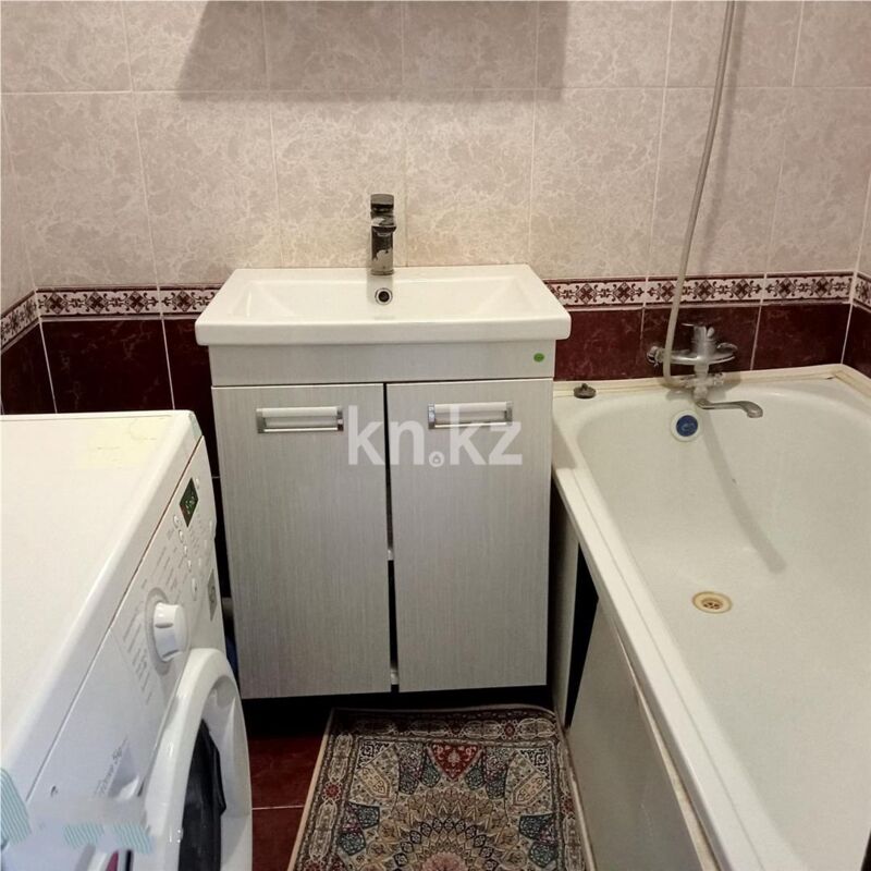 Продажа 3-комнатной квартиры, 64 м² - Продажа трехкомнатных квартир в панельном доме в Абае - страница 2 фото 5 из 8