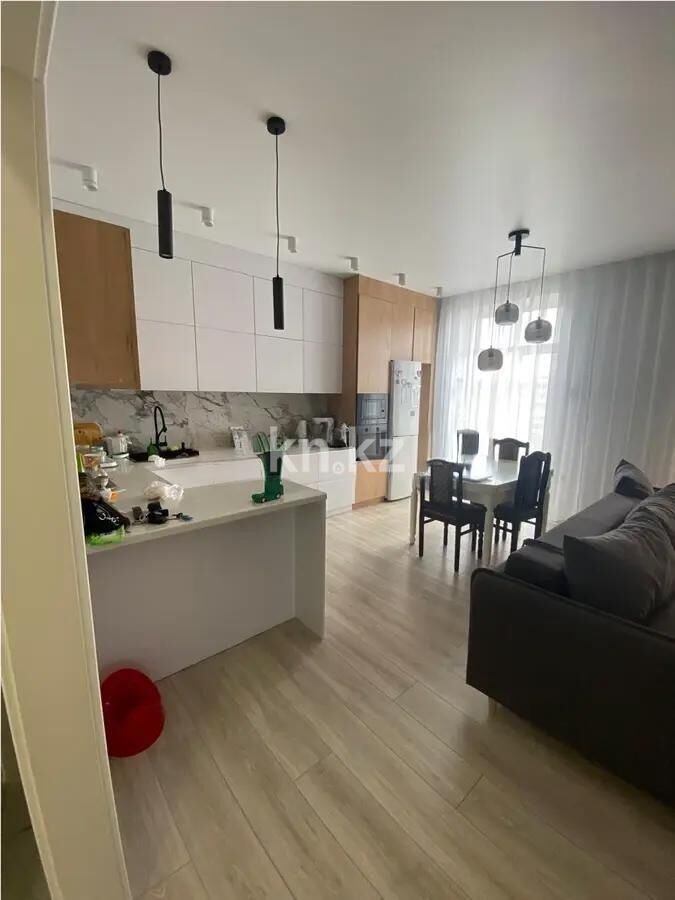 Продажа 4-комнатной квартиры, 105 м² - Продажа четырехкомнатных квартир в Караганде - страница 2 фото 5 из 8