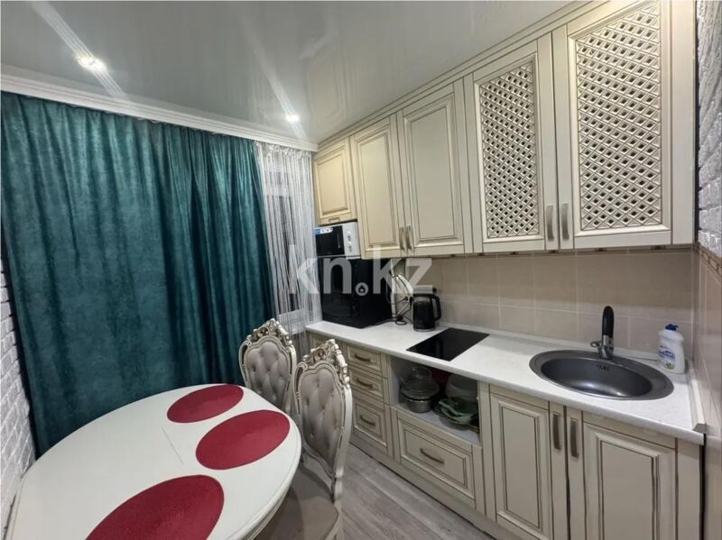Продажа 3-комнатной квартиры, 63 м² - Продажа трехкомнатных квартир в панельном доме в Караганде - страница 5 фото 4 из 6