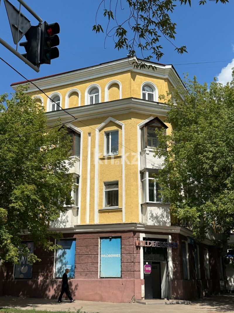 Продажа 4-комнатной квартиры, 73 м² - Продажа четырехкомнатных квартир в кирпичном доме в Караганде - страница 4 фото 5 из 35