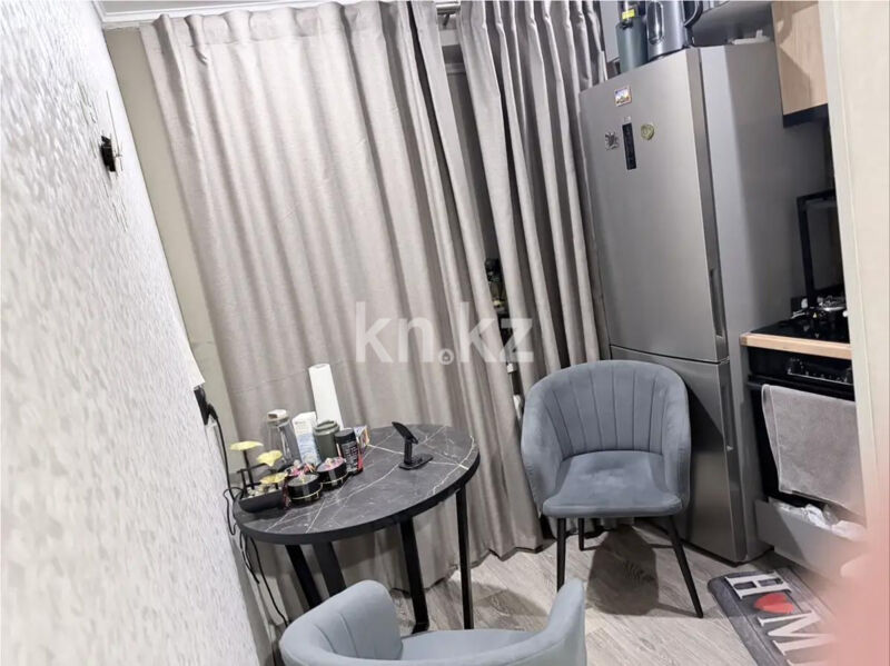 Продажа 1-комнатной квартиры, 40 м² - Продажа квартир в панельном доме в Караганде - страница 2 фото 2 из 4
