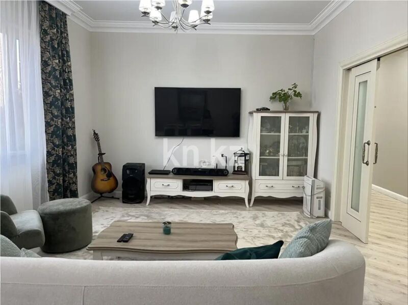 Продажа 4-комнатной квартиры, 154 м² - Продажа квартир в монолитно-каркасном доме в Казахстане - страница 42 фото 1 из 7