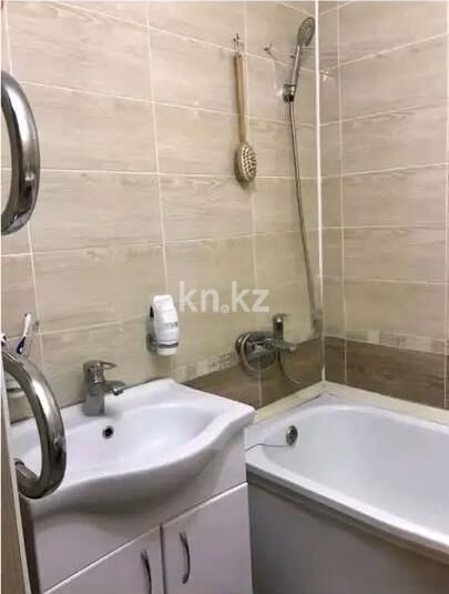 Продажа 3-комнатной квартиры, 70 м² - Продажа трехкомнатных квартир на Юго-Востоке Караганды - страница 3 фото 5 из 7