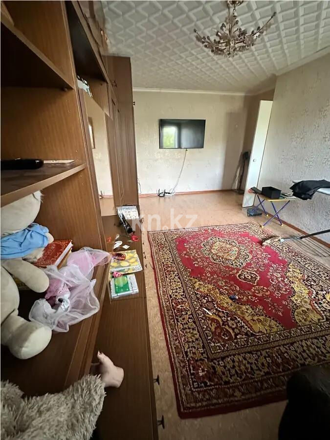 Продажа 4-комнатной квартиры, 70 м² - Продажа четырехкомнатных квартир в кирпичном доме в Караганде - страница 3 фото 1 из 7