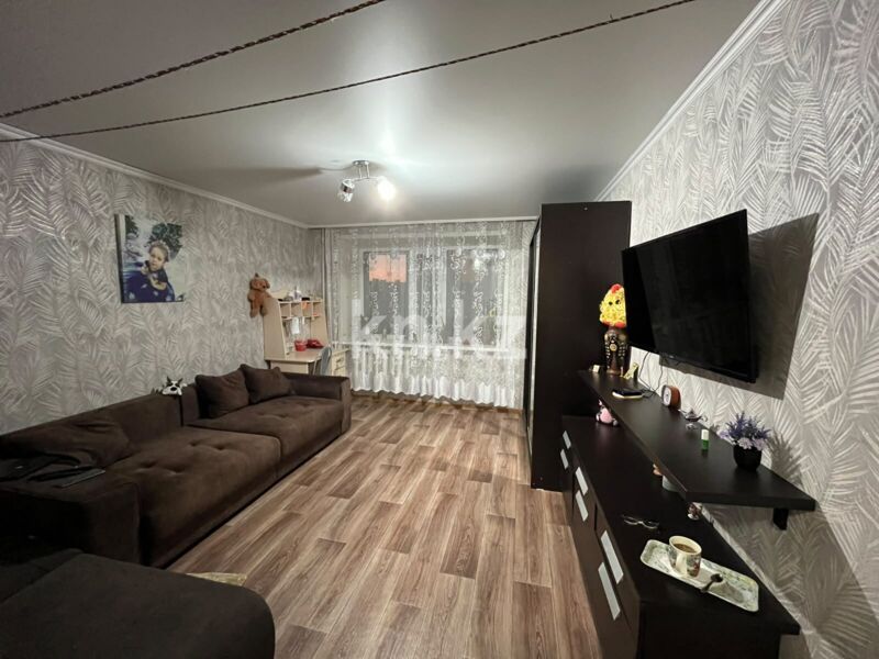 Продажа 1-комнатной квартиры, 38 м² - Продажа квартир на Юго-Востоке Караганды - страница 2 фото 3 из 13