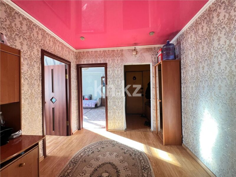 Продажа 3-комнатной квартиры, 63 м² - Продажа трехкомнатных квартир на Юго-Востоке Караганды - страница 24 фото 17 из 21