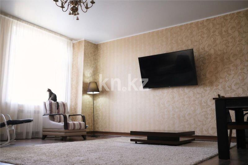Продажа 3-комнатной квартиры, 158 м² - Продажа трехкомнатных квартир в кирпичном доме в Караганде - страница 14 фото 1 из 35