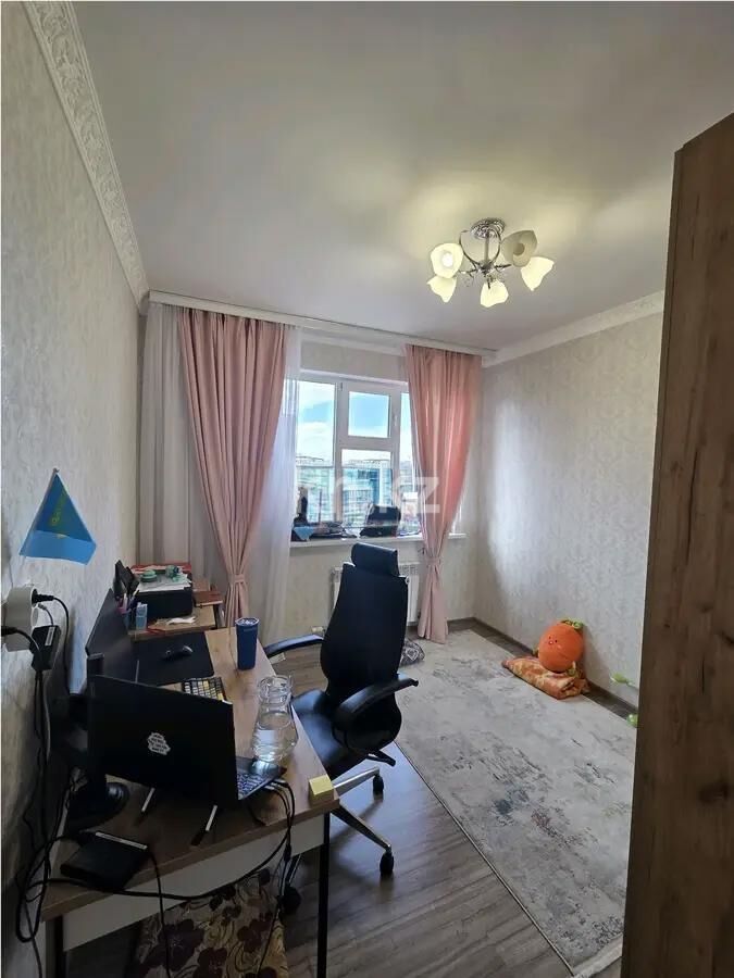 Продажа 4-комнатной квартиры, 92 м² - Продажа четырехкомнатных квартир в блочном доме в Казахстане - страница 9 фото 3 из 7