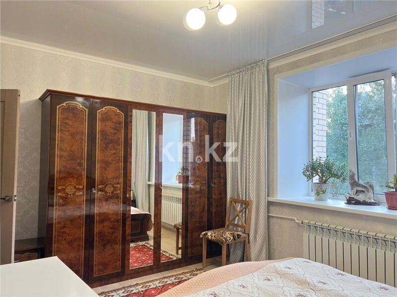 Продажа 4-комнатной квартиры, 86 м² - Продажа четырехкомнатных квартир в кирпичном доме в Караганде - страница 5 фото 8 из 36