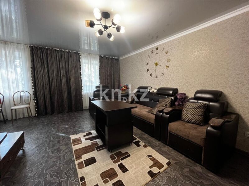 Продажа 2-комнатной квартиры, 45 м² - Продажа двухкомнатных квартир в кирпичном доме в Казахстане - страница 15 фото 1 из 10
