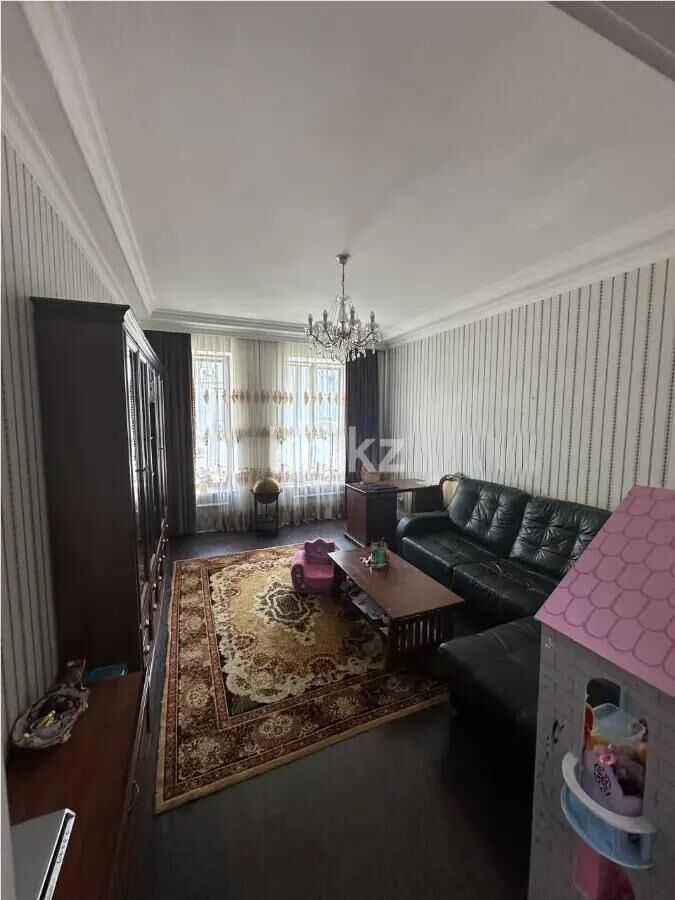 Продажа 4-комнатной квартиры, 178.4 м² - Продажа четырехкомнатных квартир в кирпичном доме в Казахстане фото 2 из 7