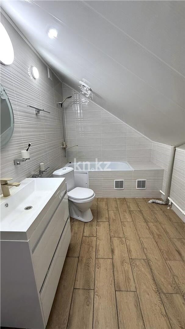 Продажа 6-комнатного дома, 231 м² - Недвижимость в Темиртау - страница 7 фото 30 из 36