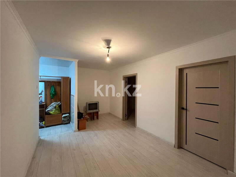 Продажа 3-комнатной квартиры, 43 м² - Продажа квартир в Караганде - страница 157 фото 2 из 12